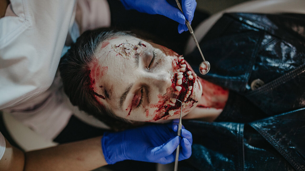 Horror Dental